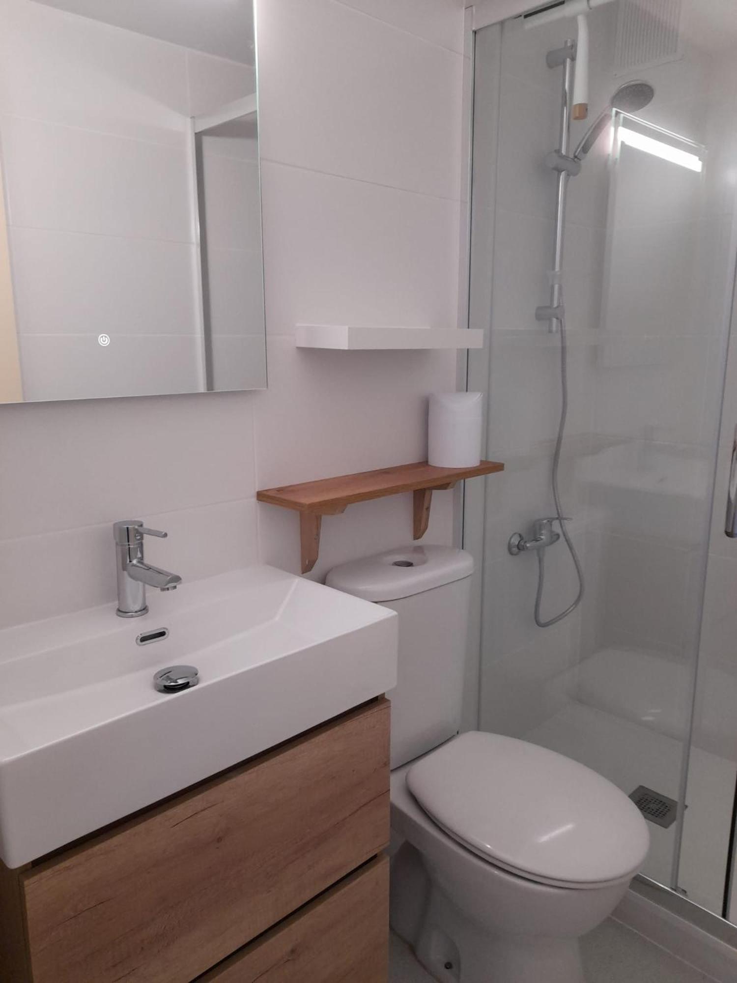 רוזס Appartement Lumineux Sur Les Canaux מראה חיצוני תמונה