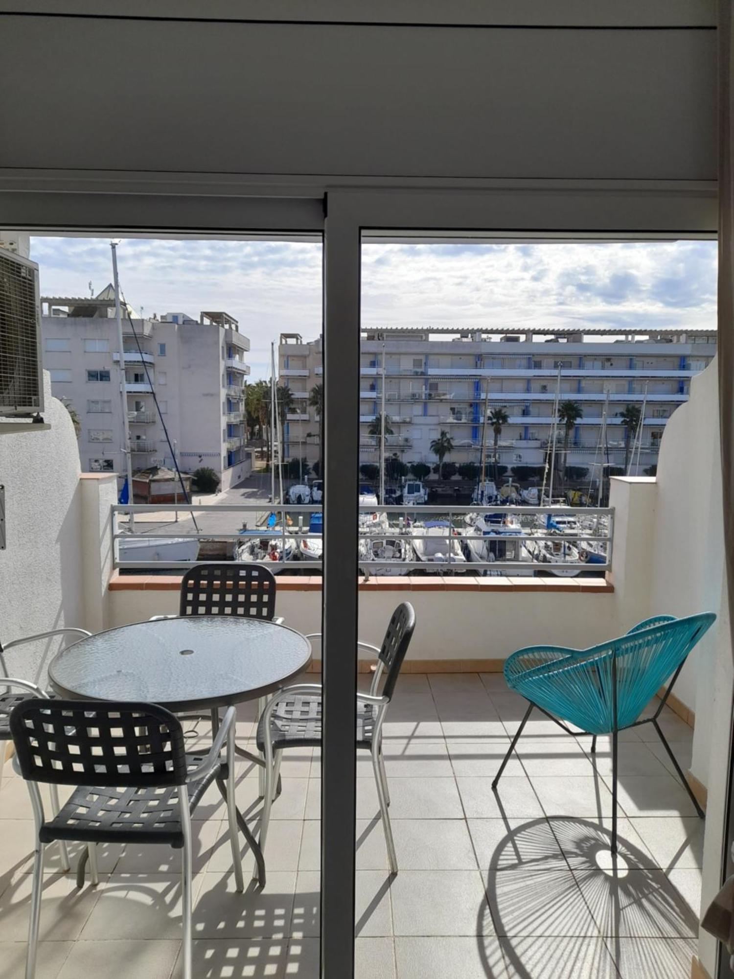 רוזס Appartement Lumineux Sur Les Canaux מראה חיצוני תמונה